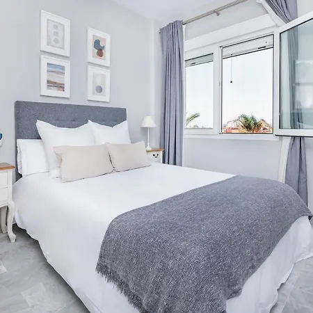 Апартаменты Exclusive Alamos Beach